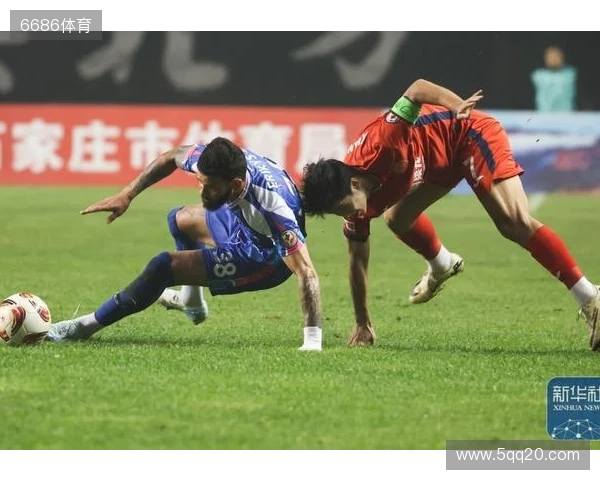 上海嘉定汇龙vs重庆铜梁龙首发:向余望出战,铜梁龙赢球就升超